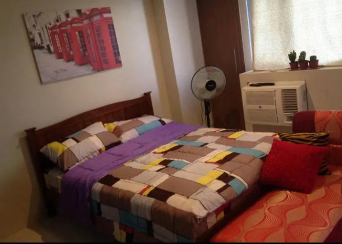 Favila Condotel Unit In Palmtree Newport Walking Distance To Airport Terminal 3 Accessable To Airport Terminal 1 &2 * Manila