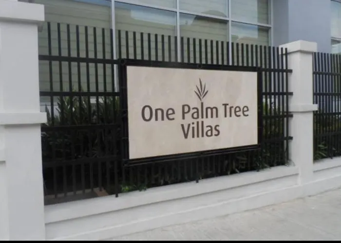 Favila Condotel Unit In Palmtree Newport Walking Distance To Airport Terminal 3 Accessable To Airport Terminal 1 &2
