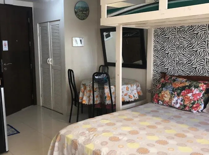 Favila Condotel Unit In Palmtree Newport Walking Distance To Airport Terminal 3 Accessable To Airport Terminal 1 &2 Apartamento *