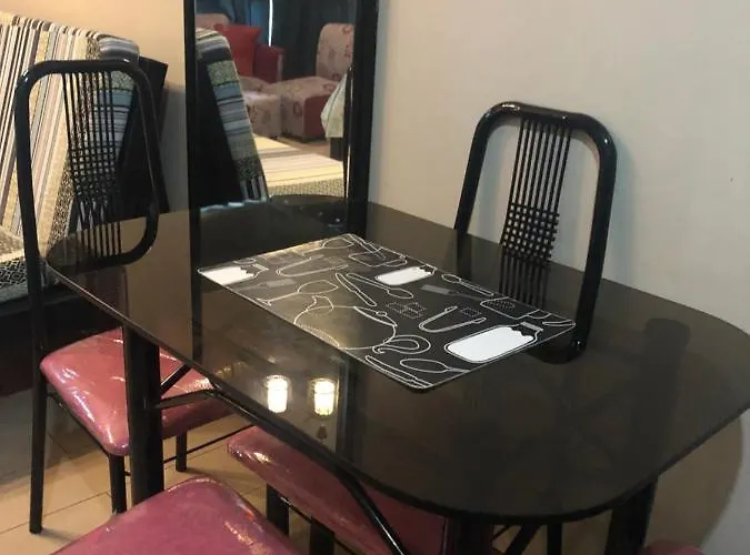 Favila Condotel Unit In Palmtree Newport Walking Distance To Airport Terminal 3 Accessable To Airport Terminal 1 &2 Apartamento Manila