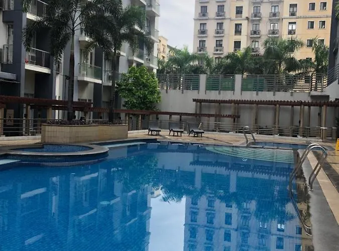 Favila Condotel Unit In Palmtree Newport Walking Distance To Airport Terminal 3 Accessable To Airport Terminal 1 &2 Apartamento