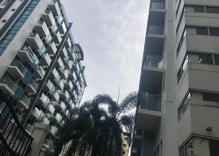 Favila Condotel Unit In Palmtree Newport Walking Distance To Airport Terminal 3 Accessable To Airport Terminal 1 &2 Apartamento Manila