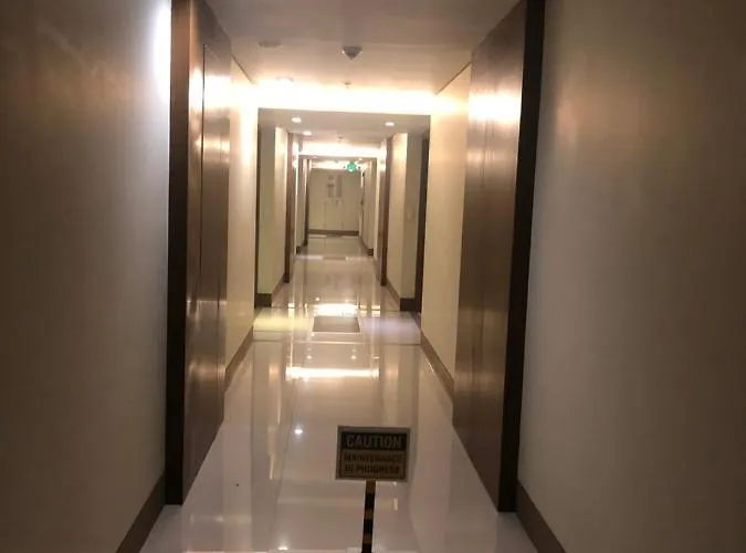 Apartamento Favila Condotel Unit In Palmtree Newport Walking Distance To Airport Terminal 3 Accessable To Airport Terminal 1 &2 *